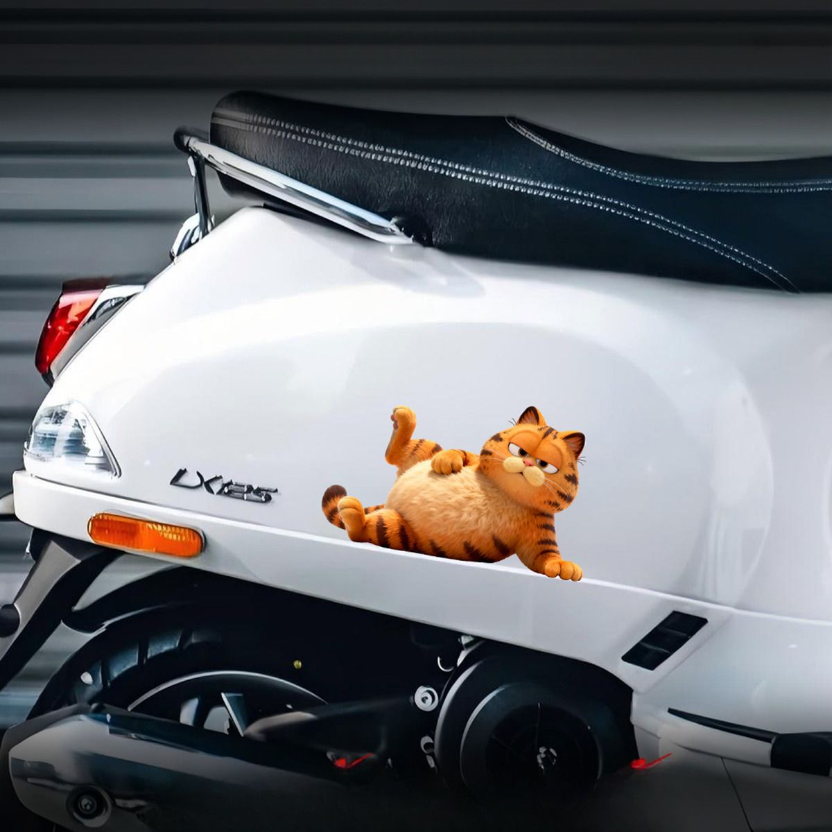 Stiker Vinyl Kartun Garfield L - Anime Cosplay Series ulasan dan harga